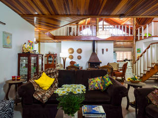 Casa de Campo - salas de estar e lareira, Elisabeth Berlato Arquitetura Elisabeth Berlato Arquitetura Ruang Keluarga Gaya Country Kayu Wood effect Fireplaces & accessories