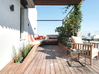 Duplex Penthouse in Tel Aviv, toledano + architects toledano + architects Terrace لکڑی