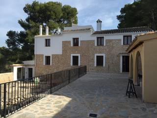 Rehabilitación Vivienda Unifamiliar aislada, NACHO NAVARRO | ARQUITECTURA NACHO NAVARRO | ARQUITECTURA Casas de estilo rústico