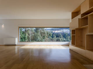 Habitação Unifamiliar Monte dos Saltos, olgafeio.arquitectura olgafeio.arquitectura Living room