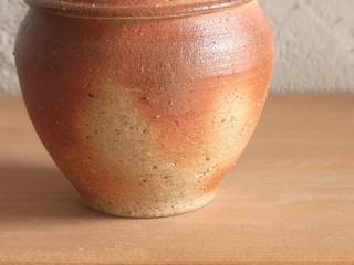 salt pot - 塩壷, 川尻製陶所 - kawajiri Earthenware Factory 川尻製陶所 - kawajiri Earthenware Factory Cocinas de estilo asiático Cerámica