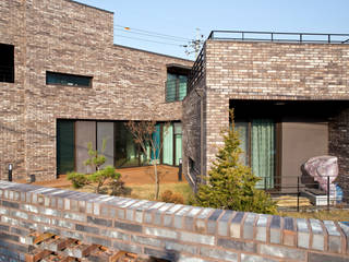 관산동 주택, GongGam Urban Architecture & Construction GongGam Urban Architecture & Construction Modern Houses