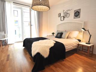 kleine Musterwohnung in schwarz-weiß, K. A. K. A. Scandinavian style bedroom