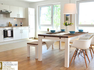 Musterwohnung maritim/klassisch/klassisch, Karin Armbrust - Home Staging Karin Armbrust - Home Staging Classic style dining room