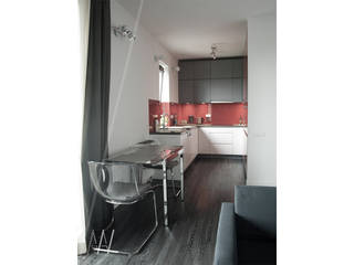 Biało-czerwone mieszkanie 2 pokojowe dla dwóch osób, AAW studio AAW studio Moderne Küchen