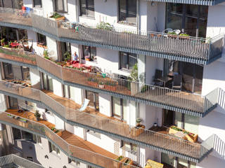 Co-Housing Jaspern, pos sustainable architecture pos sustainable architecture Moderner Balkon, Veranda & Terrasse