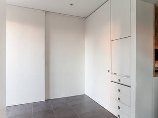 VIVIENDA OPTIMUS PRIME, estudio551 estudio551 Modern kitchen Wood