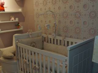 Quarto de bebê - revestimento de parede( Flor de Algodão) e árvore lúdica., Complementto D Complementto D Modern Kid's Room