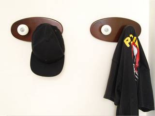 Skateboard coat rack with two skate wheels for hanging skater helmets, jackets, backpacks a original gift, skate-home skate-home 臥室