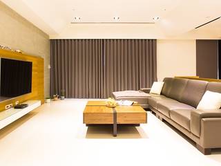 [HOME] Foya Space, KD Panels KD Panels غرفة المعيشة خشب Wood effect
