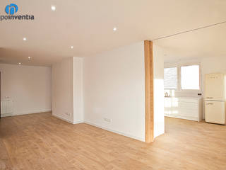 Reforma integral en Gran Via Carles III, Grupo Inventia Grupo Inventia Moderne woonkamers Hout Hout