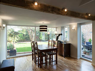 Cambridgeshire House APE Architecture & Design Ltd. Country style dining room