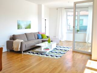 Alte Musterwohnung aufgepeppt, Karin Armbrust - Home Staging Karin Armbrust - Home Staging Moderne Wohnzimmer