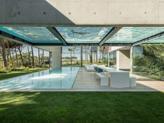 Uma casa que parece um autêntico castelo com 532m2, guedes cruz arquitectos guedes cruz arquitectos 미니멀리스트 정원