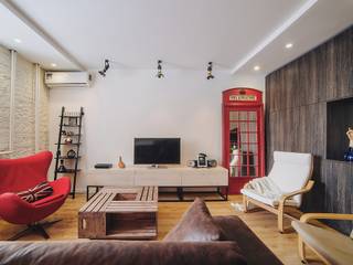 LOFT 40x40, Студия Антона Сухарева "SUKHAREVDESIGN" Студия Антона Сухарева 'SUKHAREVDESIGN' Industriale Wohnzimmer