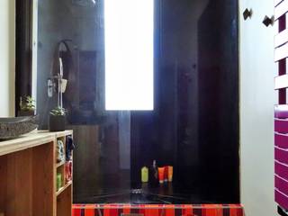 Habillage d'une contre-marche de douche, Zam-création Zam-création Ванна кімната