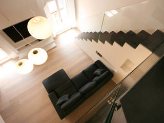 Skinless Top Loft, Cumo Mori Roversi Architetti Cumo Mori Roversi Architetti Salones de estilo minimalista