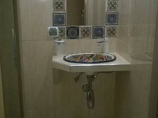 Aranżacje naszych klientów - płytki ceramiczne, Kolory Maroka Kolory Maroka Mediterranean style bathrooms Ceramic