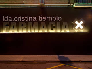 Proyecto de reforma y decoración para farmacia, Sube Interiorismo Sube Interiorismo Commercial spaces