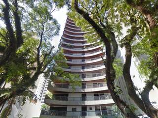 Casa nas alturas, Luciani e Associados Arquitetura Luciani e Associados Arquitetura Casas modernas