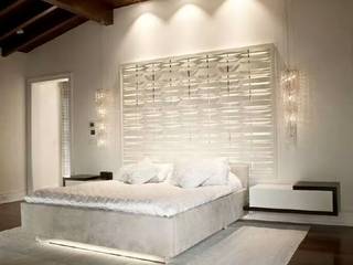 Fjord cyrstal chandelier in Ferrero Residence in Miami, Manooi Manooi Modern style bedroom