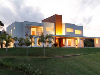 Casa Minas Gerais , Carlos Salles Arquitetura e Interiores Carlos Salles Arquitetura e Interiores Casas modernas