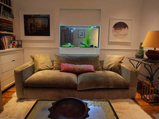 Sherlock House, Aquarium Architecture Aquarium Architecture Classic style living room