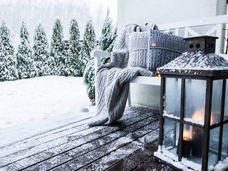 Kuscheliges Plaid und Kissen aus Wolle, Baltic Design Shop Baltic Design Shop Scandinavian style living room Wool Grey