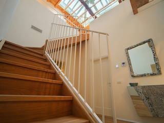 Casa Brac-Marseille (Milano), studiodonizelli studiodonizelli Modern corridor, hallway & stairs Wood Wood effect