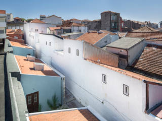 Reabilitação de Ilha no Porto, BAAU - Bernardo Amaral Arquitectura+Urbanismo BAAU - Bernardo Amaral Arquitectura+Urbanismo Casas de estilo minimalista