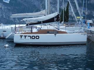 TT700, Zerbinati Yacht Design and Survey Zerbinati Yacht Design and Survey クラシックデザインの ヨット・ジェット