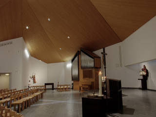 Katholische Kirche St. Michael . Uitikon-Waldegg, nachtaktiv GmbH nachtaktiv GmbH Spazi commerciali