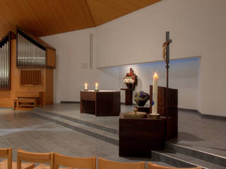 Katholische Kirche St. Michael . Uitikon-Waldegg, nachtaktiv GmbH nachtaktiv GmbH Ruang Komersial