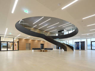 Bogentreppe in Holzminden, Nautilus Treppen GmbH&Co.KG Nautilus Treppen GmbH&Co.KG Commercial spaces