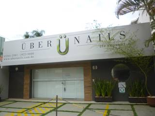 Uber Nails , ANALU ANDRADE - ARQUITETURA E DESIGN ANALU ANDRADE - ARQUITETURA E DESIGN 商业空间