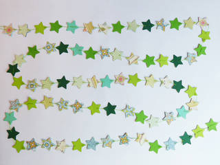 guirlande d'étoiles vertes, Marina Rouzé Marina Rouzé Chambre d'enfant moderne Papier
