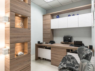 CONSULTÓRIO MEDICO, Locus Arquitetura Locus Arquitetura Commercial spaces