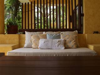 Al Hilo Cojines , Al Hilo Al Hilo Eclectic style balcony, veranda & terrace Textile Amber/Gold