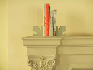 Concrete book support/paperweight, Betoniu GmbH Betoniu GmbH Modern living room