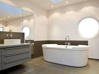 Einfamilienhaus Neubau, Beilstein Innenarchitektur Beilstein Innenarchitektur Minimalist style bathroom