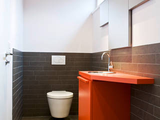 Einfamilienhaus Neubau, Beilstein Innenarchitektur Beilstein Innenarchitektur Minimalist style bathroom Orange