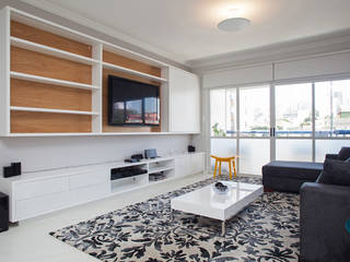 Apartamento Perdizes [2013], LUB Arquitetura - Luiza Bassani LUB Arquitetura - Luiza Bassani Modern living room Wood Wood effect