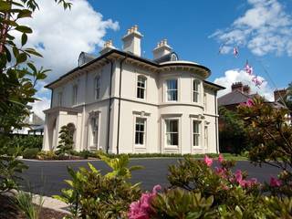 Elegantly proportioned city house nestled into a Conservation Area, Des Ewing Residential Architects Des Ewing Residential Architects Будинки