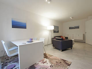 Homestaging Projekt Eigentumswohnung, hausundso Immobilien Offenburg hausundso Immobilien Offenburg Modern dining room