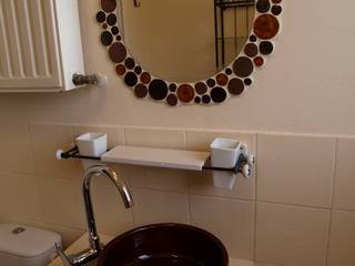 Aranżacje z ręcznie formowanymi umywalkami, Florisa Florisa Rustic style bathroom Ceramic