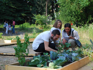 Il giardino comunitario, Atelier delle Verdure Atelier delle Verdure Jardines eclécticos Madera Acabado en madera