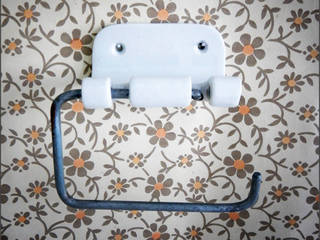 Klopapierhalter - Toilet paper holder, Trash-art Trash-art Bathroom