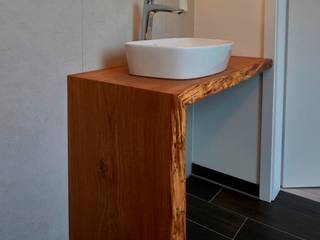 Waschtische, ARTfischer Die Möbelmanufaktur. ARTfischer Die Möbelmanufaktur. Baños de estilo moderno Madera Acabado en madera