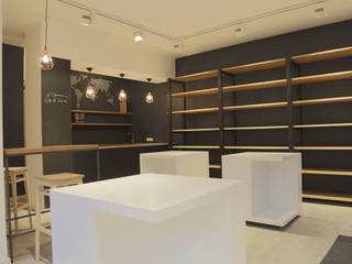 Interior Design, Atelier Gitterle Atelier Gitterle Commercial spaces Wood Wood effect