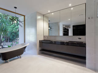 IllusionTV Projects, Glassinnovation Illusion Magic MirrorTV Glassinnovation Illusion Magic MirrorTV Modern bathroom